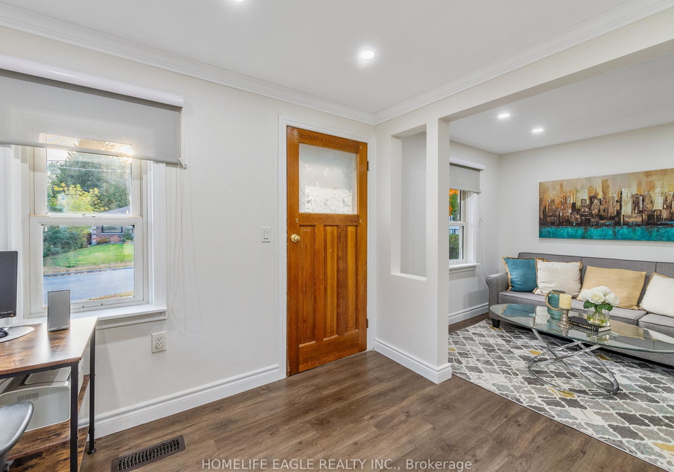 75-denne-boulevard-newmarket-ontario-n13136030