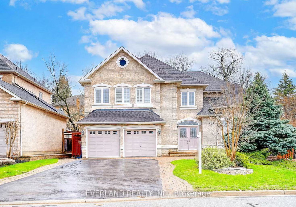 922-best-circle-newmarket-ontario-n13137150