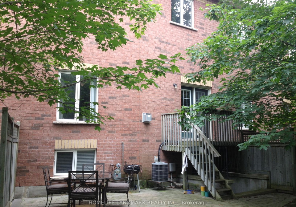 37-michael-way-markham-ontario-n13137940
