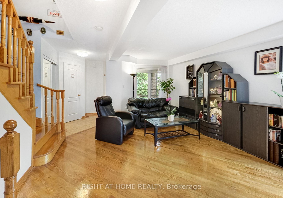 28-foxtail-ridge-newmarket-ontario-n13138094