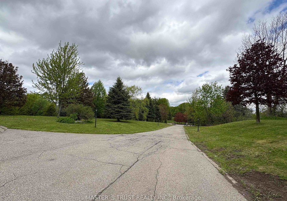 17-ing-court-aurora-ontario-n13138954