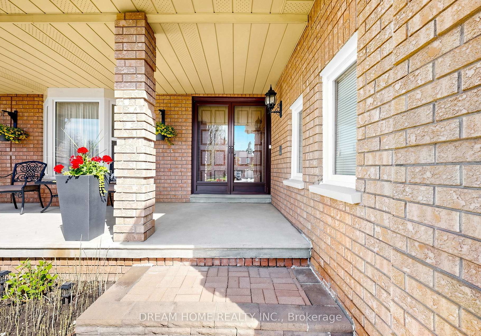 312-valeria-boulevard-vaughan-ontario-n13138968