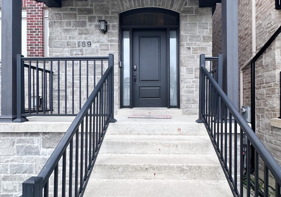 189-townsgate-drive-vaughan-ontario-n13139094
