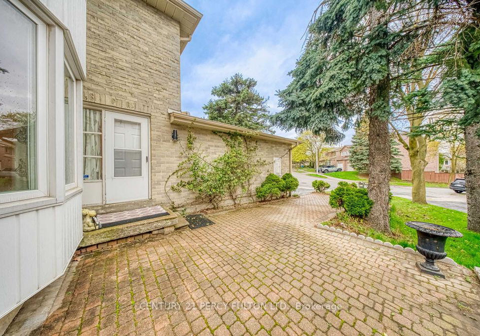 68-colleen-street-vaughan-ontario-n13139830