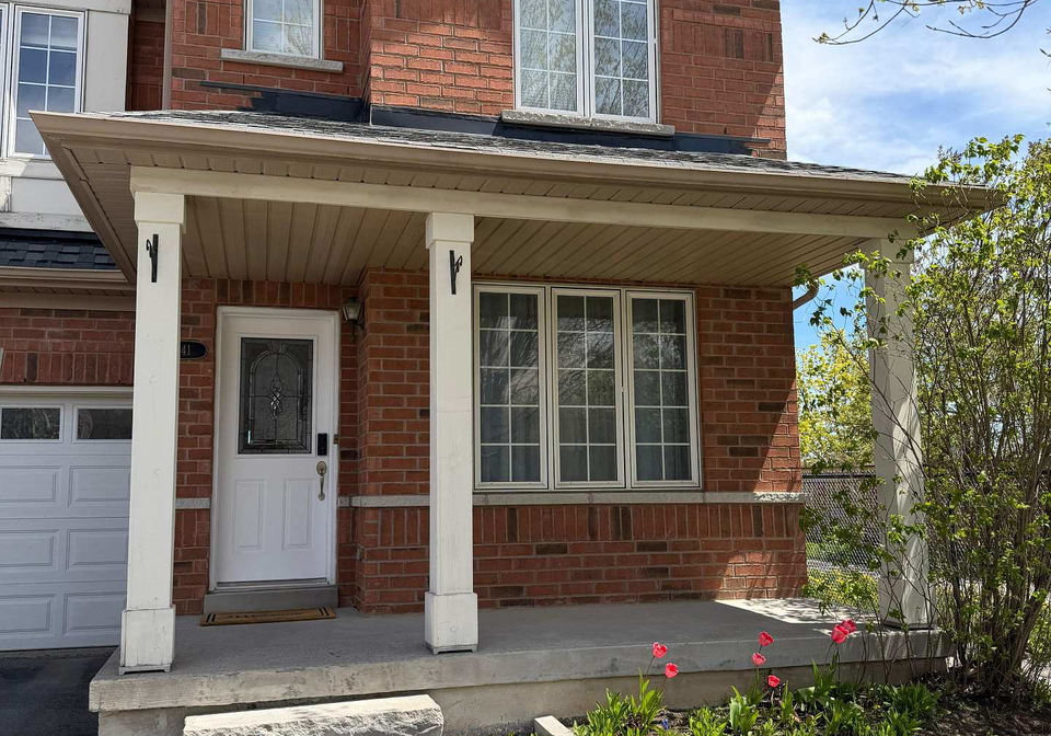 141-gail-parks-crescent-newmarket-ontario-n13140938