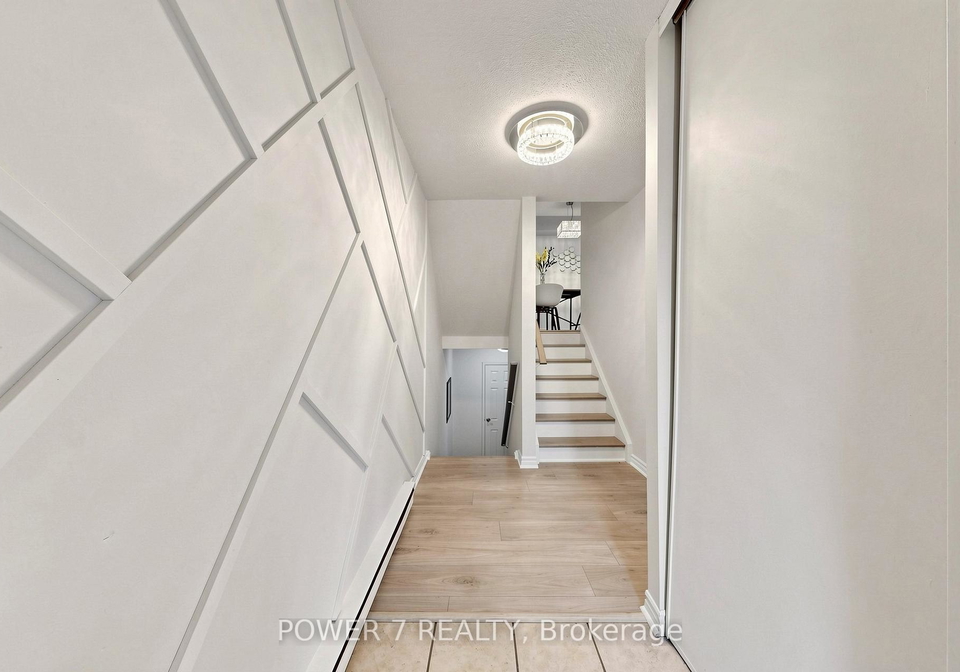 311-milestone-crescent-aurora-ontario-n13141098