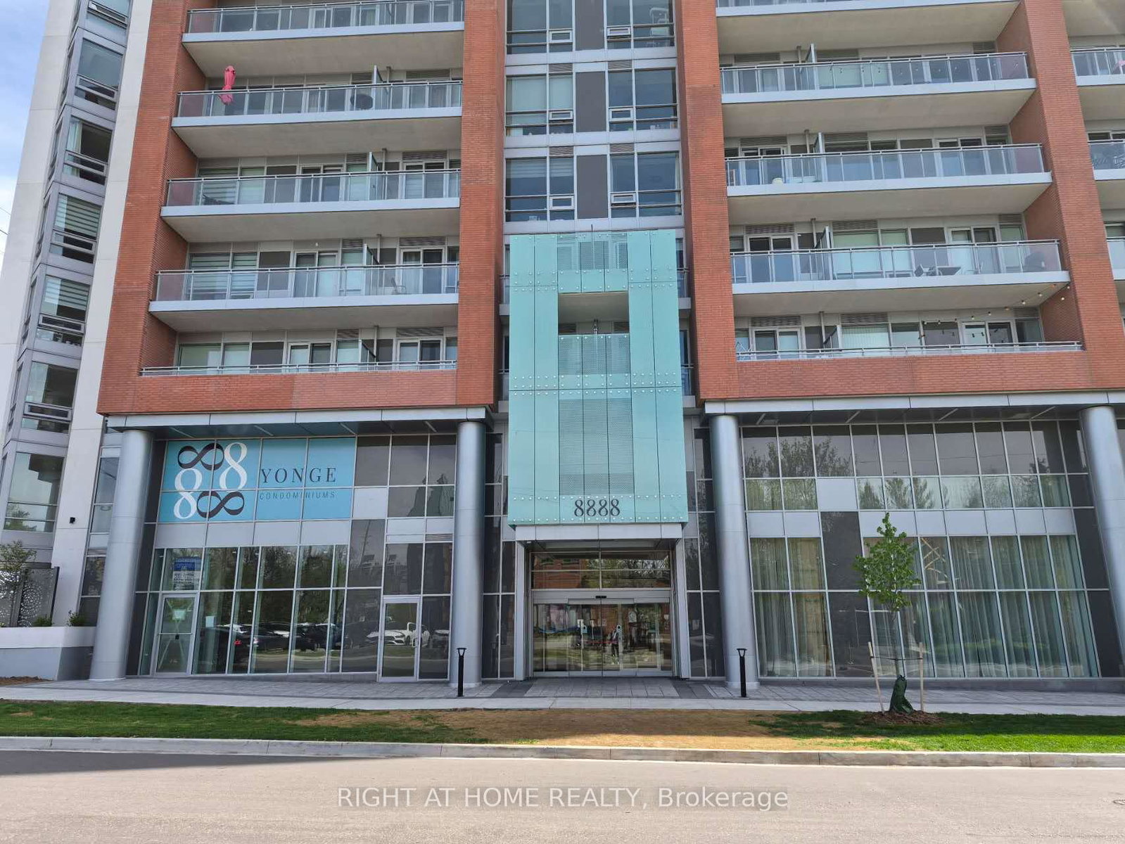 8888-yonge-street-richmond-hill-ontario-n13141238