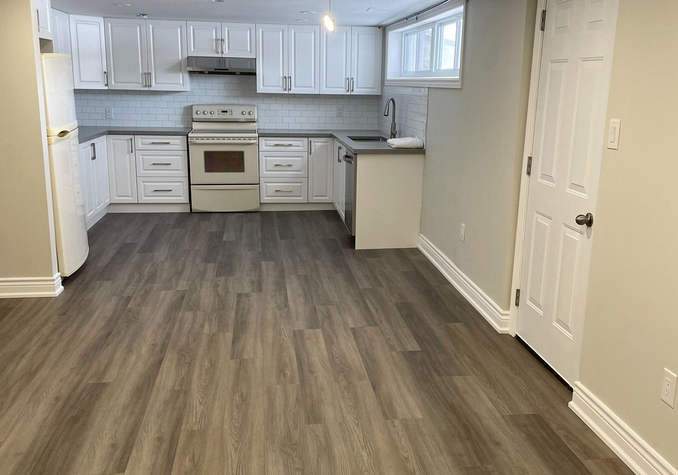 370-centre-street-e-richmond-hill-ontario-n13141334