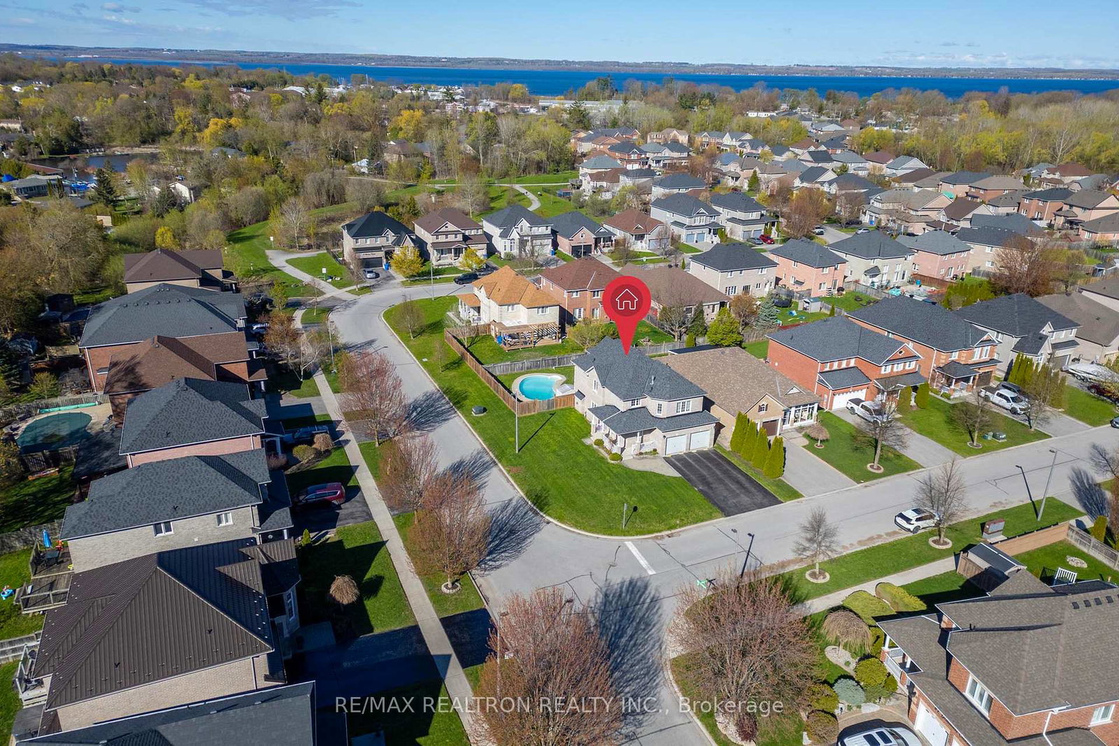 2-whitestone-drive-georgina-ontario-n13141470