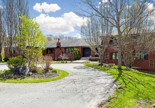 9-gilbert-drive-aurora-ontario-n13142080