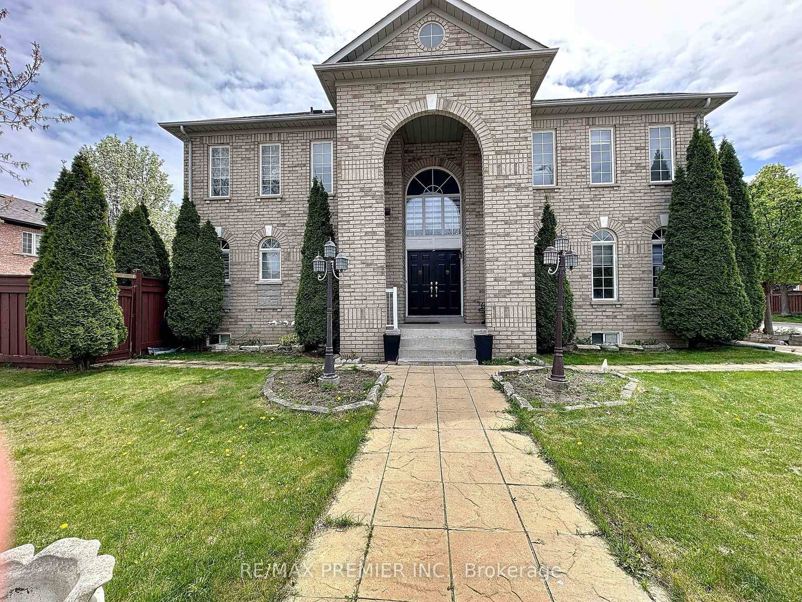 129-ledge-rock-drive-vaughan-ontario-n13142524