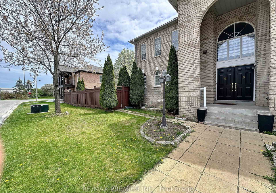 129-ledge-rock-drive-vaughan-ontario-n13142524