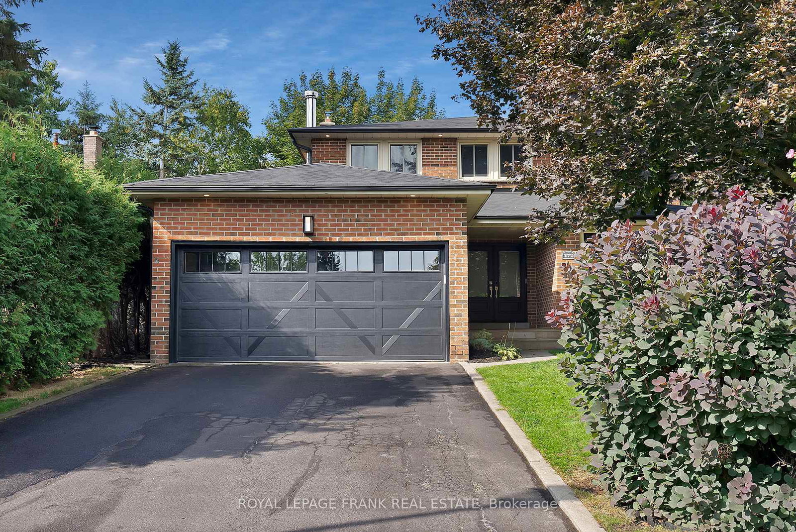 272-plymouth-trail-newmarket-ontario-n13143090