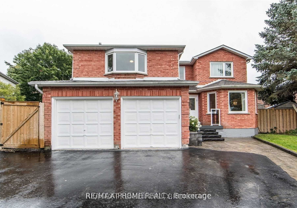 376-kelly-crescent-newmarket-ontario-n13144596
