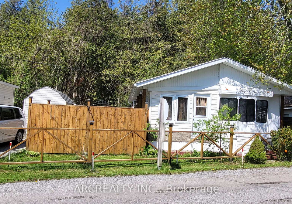 5-horseshoe-circuit-georgina-ontario-n13144892