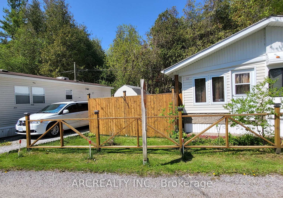 5-horseshoe-circuit-georgina-ontario-n13144892