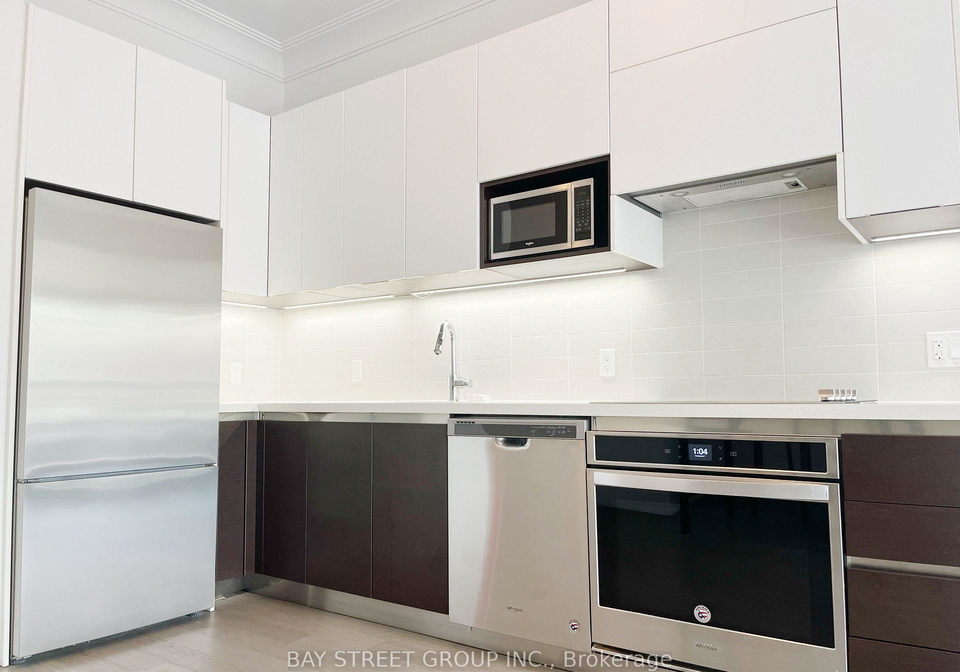 15-water-walk-drive-markham-ontario-n13145804