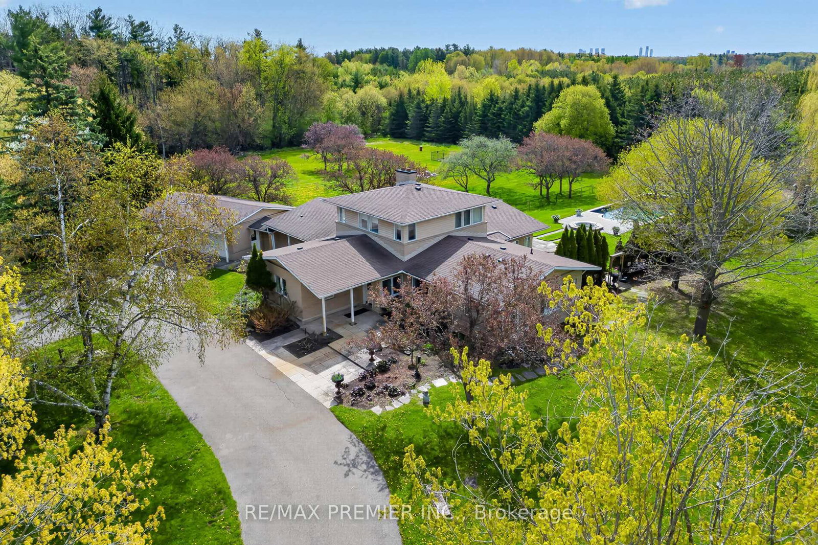 41-green-valley-court-vaughan-ontario-n13146934