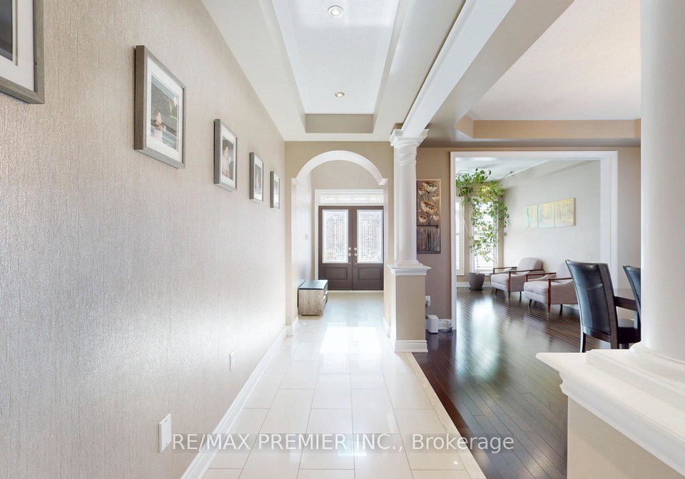 48-heron-hollow-avenue-richmond-hill-ontario-n13147774