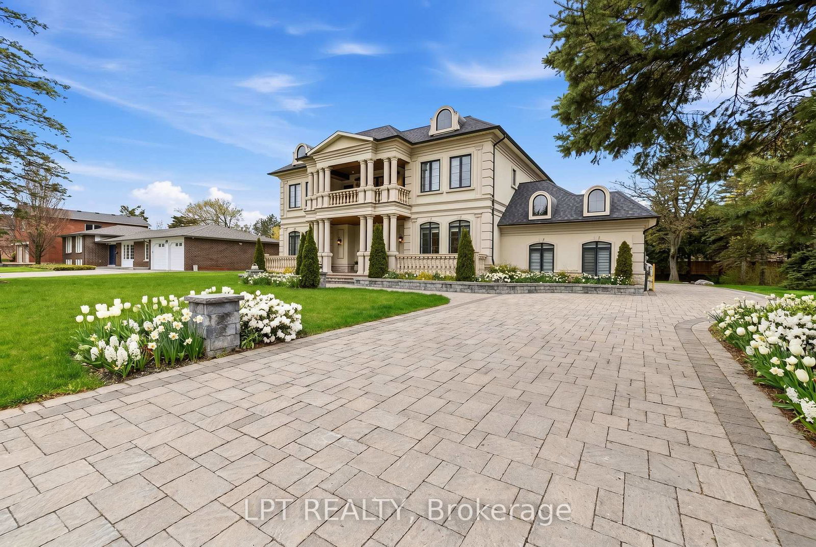 256-patricia-drive-king-ontario-n13147954