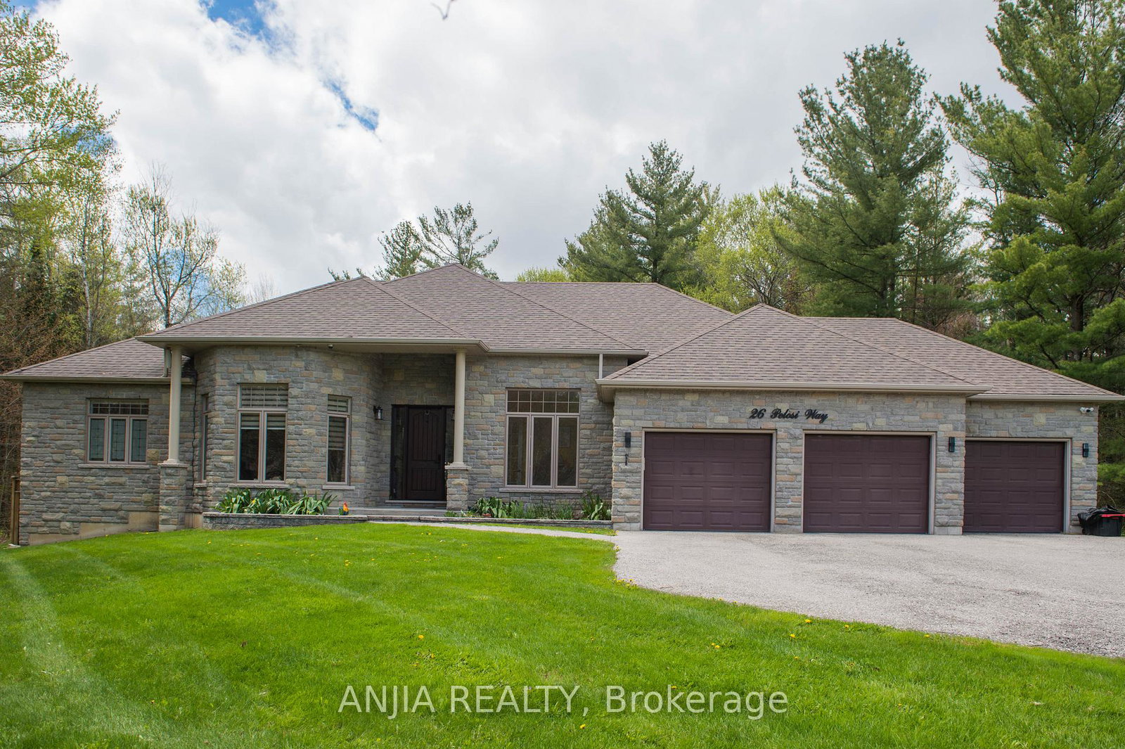 26-pelosi-way-east-gwillimbury-ontario-n13149168