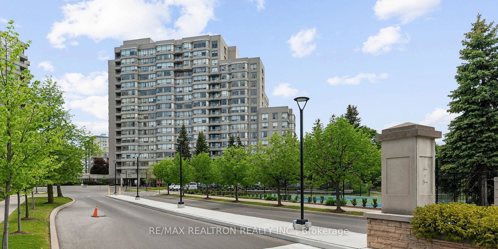 7-townsgate-drive-vaughan-ontario-n13149434