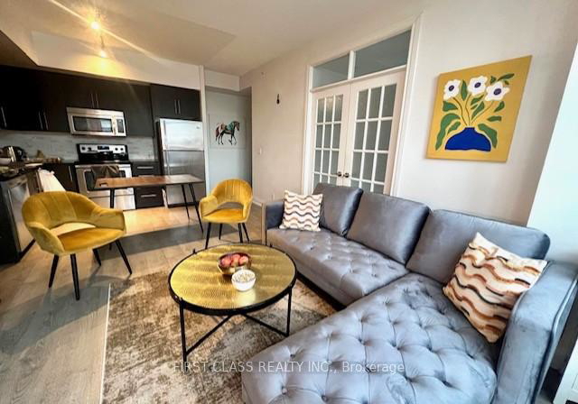 376-highway-7-road-e-richmond-hill-ontario-n13150210