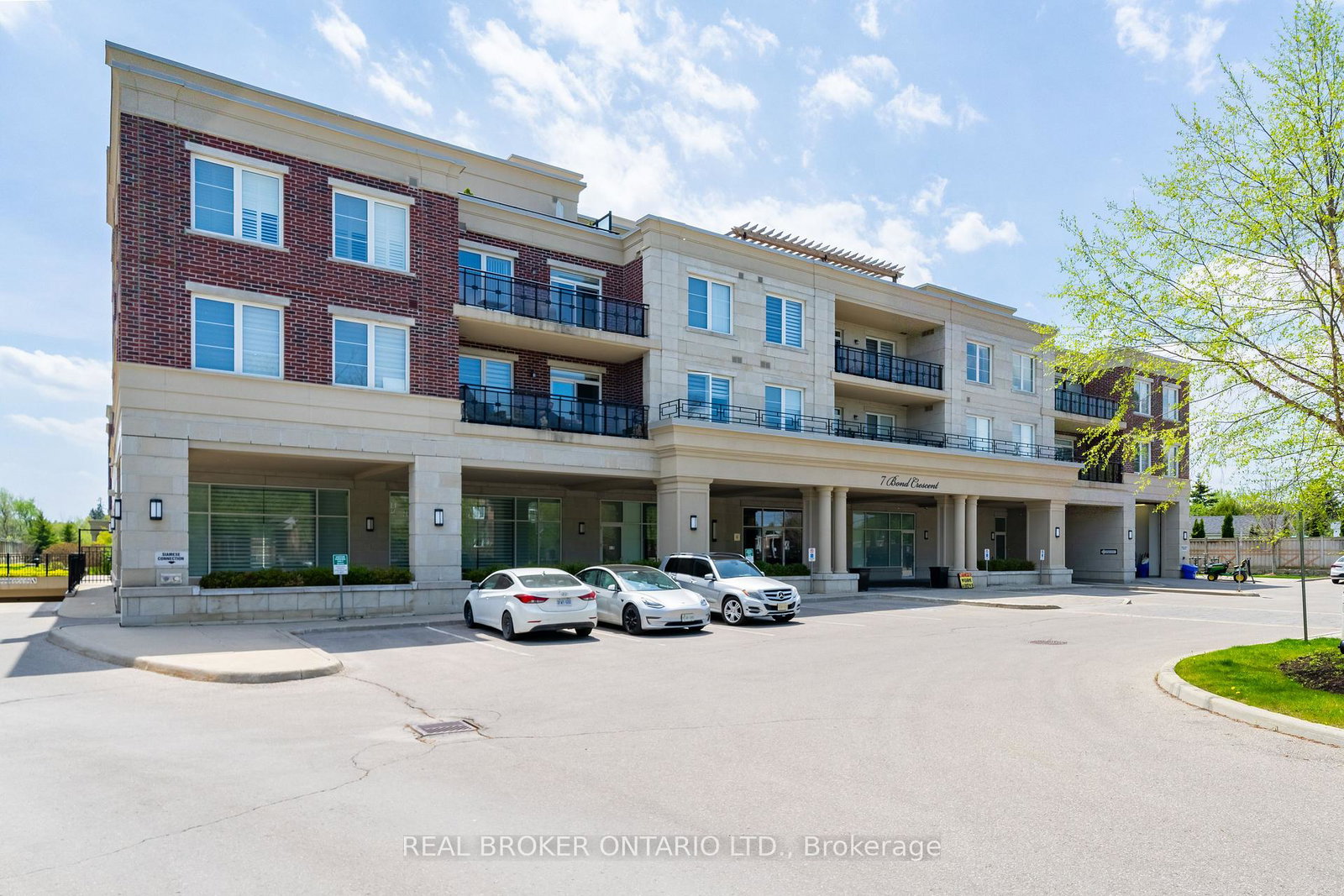 7-bond-crescent-richmond-hill-ontario-n13150508