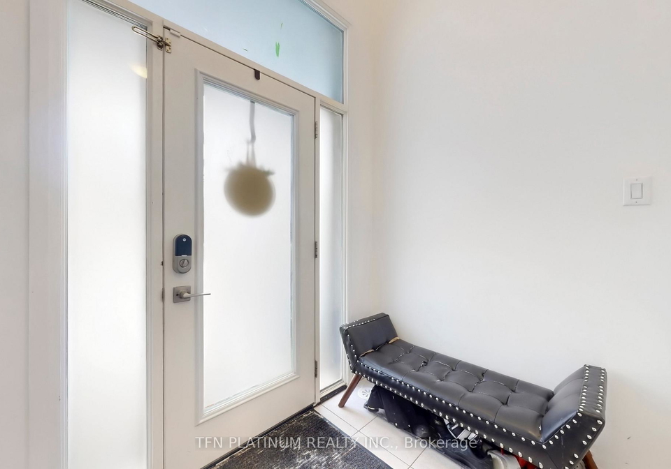 18-totten-trail-new-tecumseth-ontario-n13151888