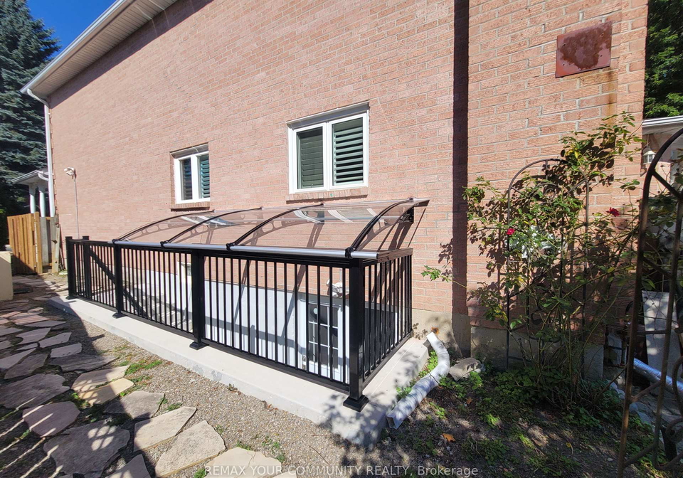 226-larkin-avenue-markham-ontario-n13152748