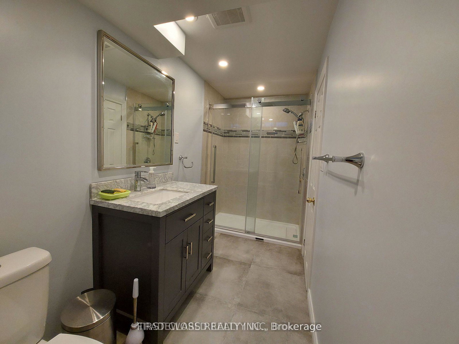 880-leslie-valley-drive-newmarket-ontario-n13153106
