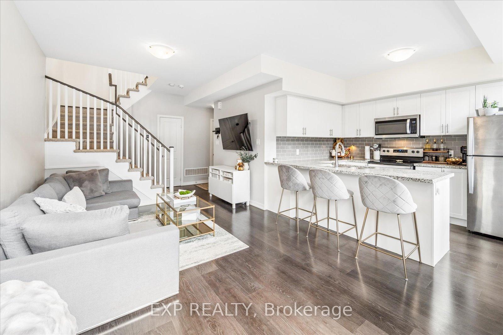 15-whitaker-way-whitchurch-stouffville-ontario-n13153502