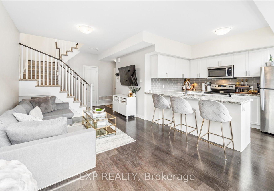 15-whitaker-way-whitchurch-stouffville-ontario-n13153502