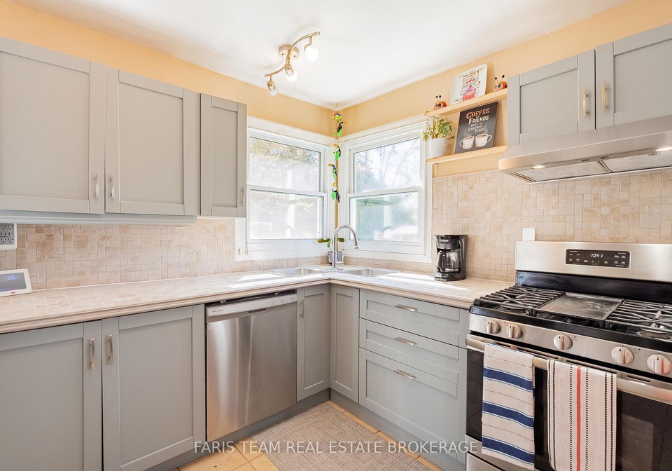 2083-lilac-drive-innisfil-ontario-n13153530