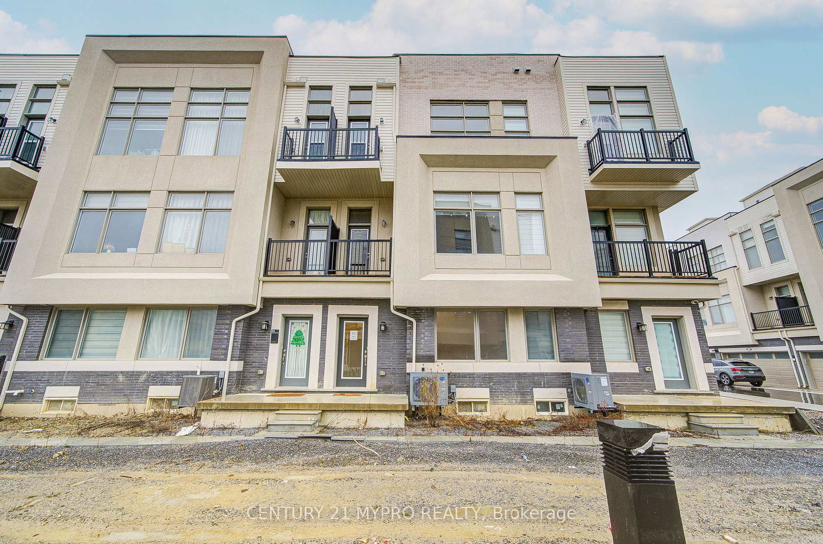 52-alan-francis-lane-markham-ontario-n13153580