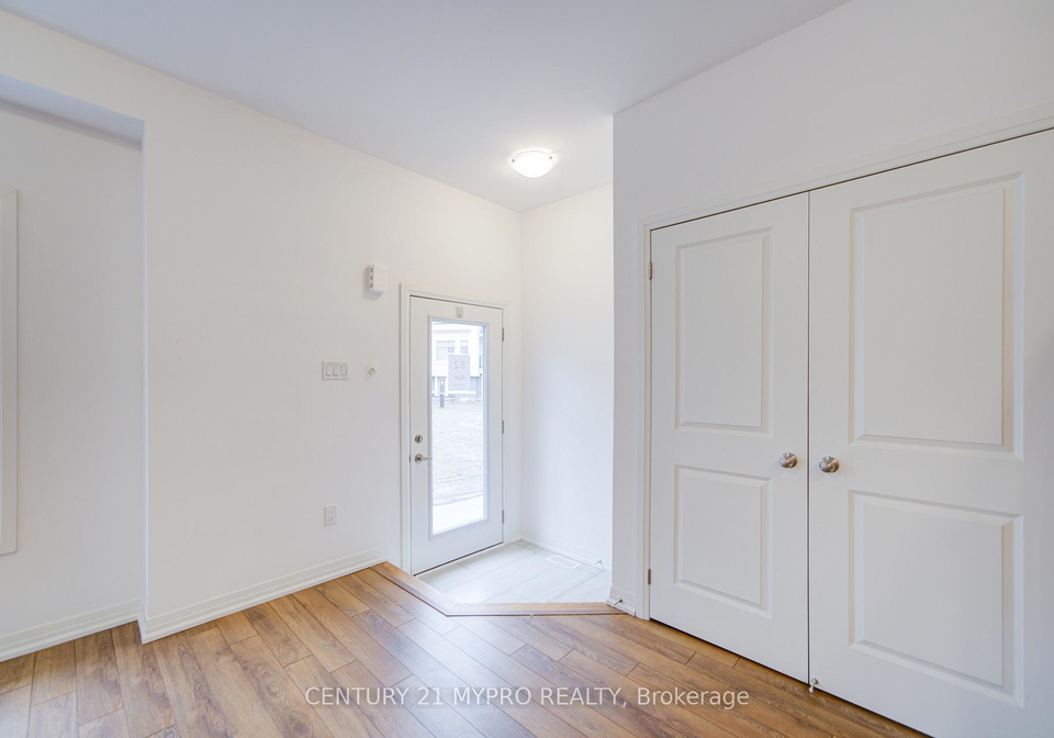 52-alan-francis-lane-markham-ontario-n13153580