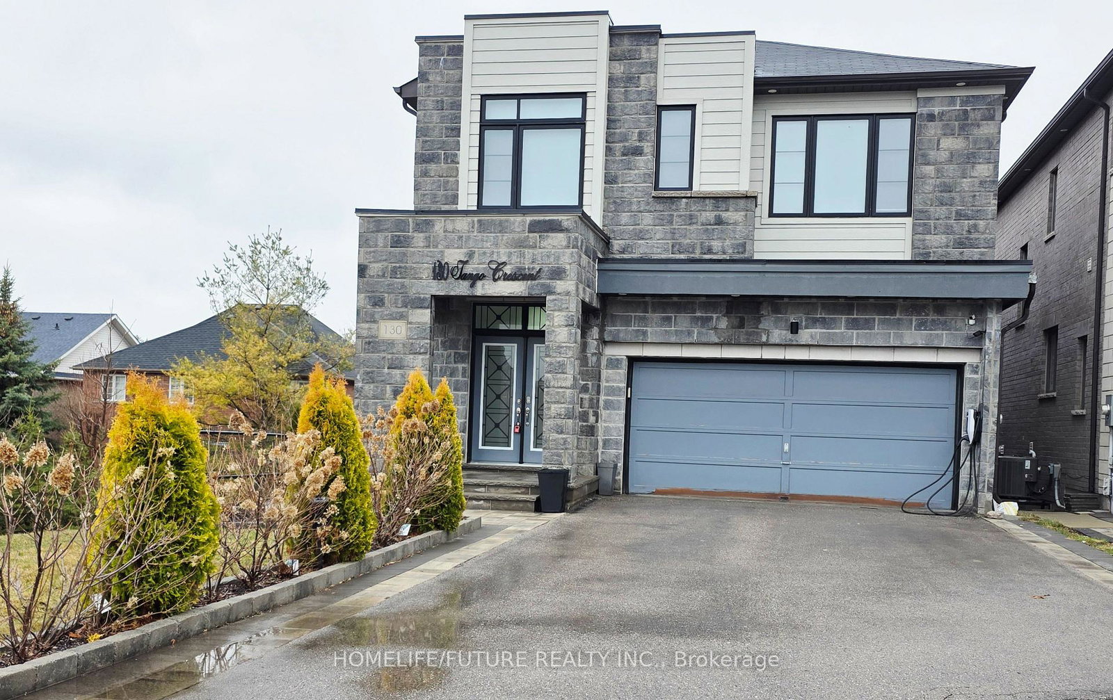 130-tango-crescent-newmarket-ontario-n13153818