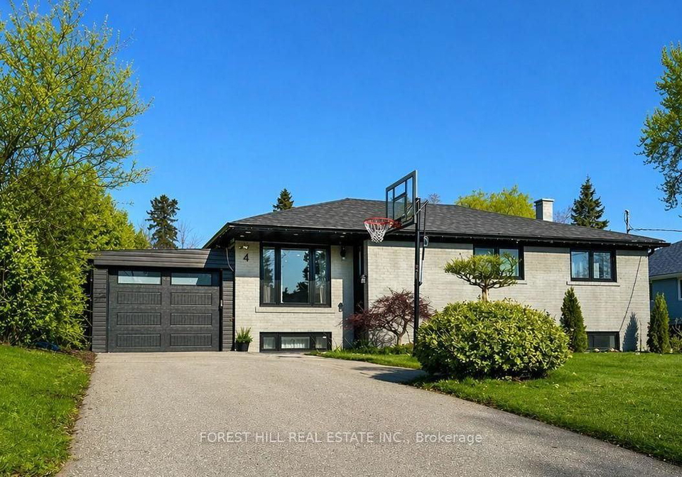 4-holman-crescent-aurora-ontario-n13154362