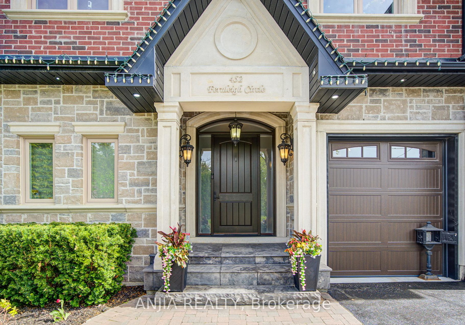 452-fernleigh-circle-s-richmond-hill-ontario-n13154702