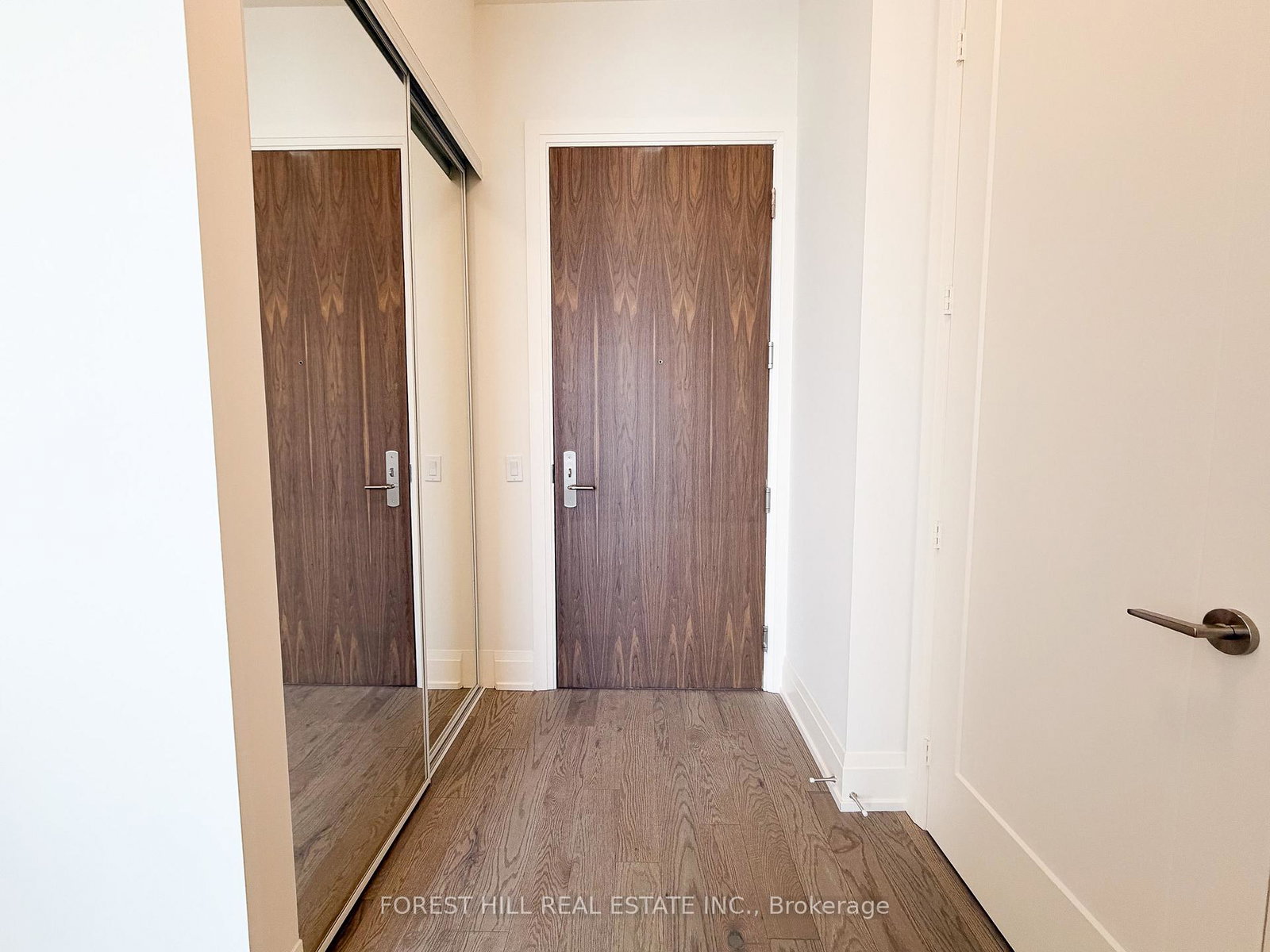 27-korda-gate-vaughan-ontario-n13155162