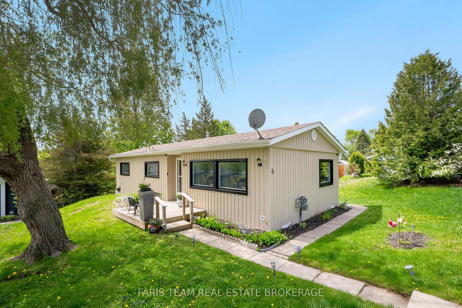 21-hawthorne-drive-innisfil-ontario-n13155562