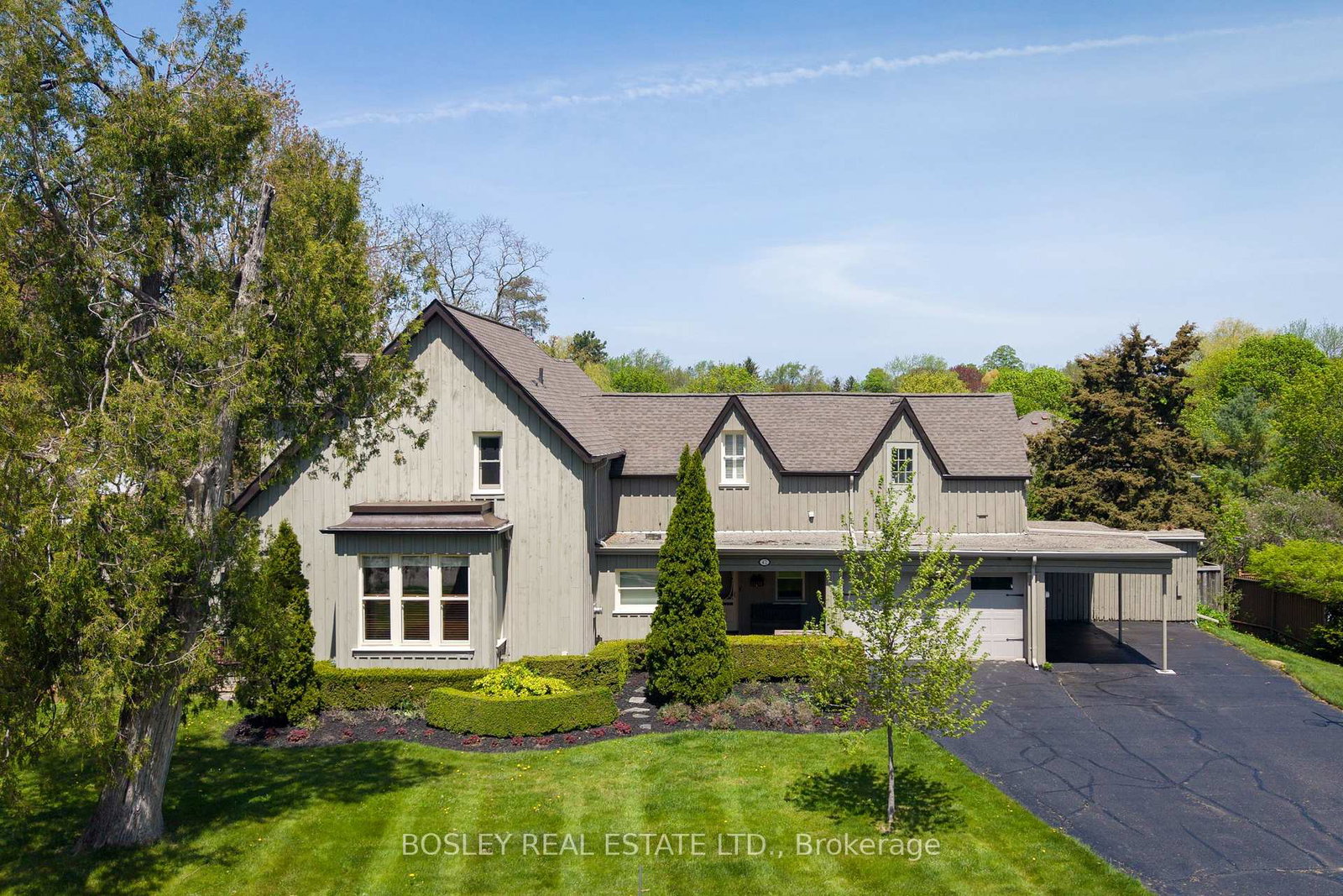 42-royal-road-aurora-ontario-n13155990