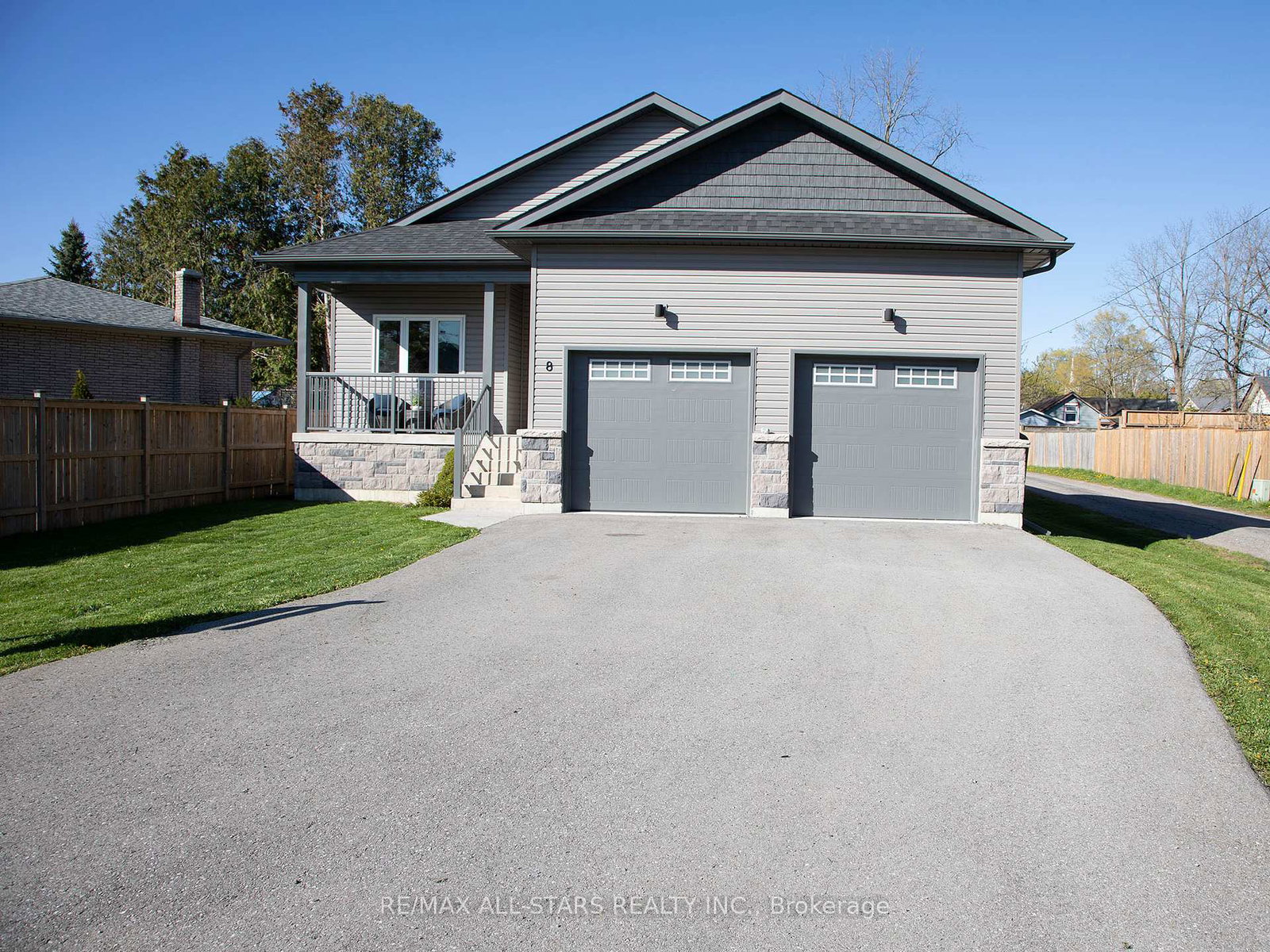 8-georgina-street-georgina-ontario-n13156144