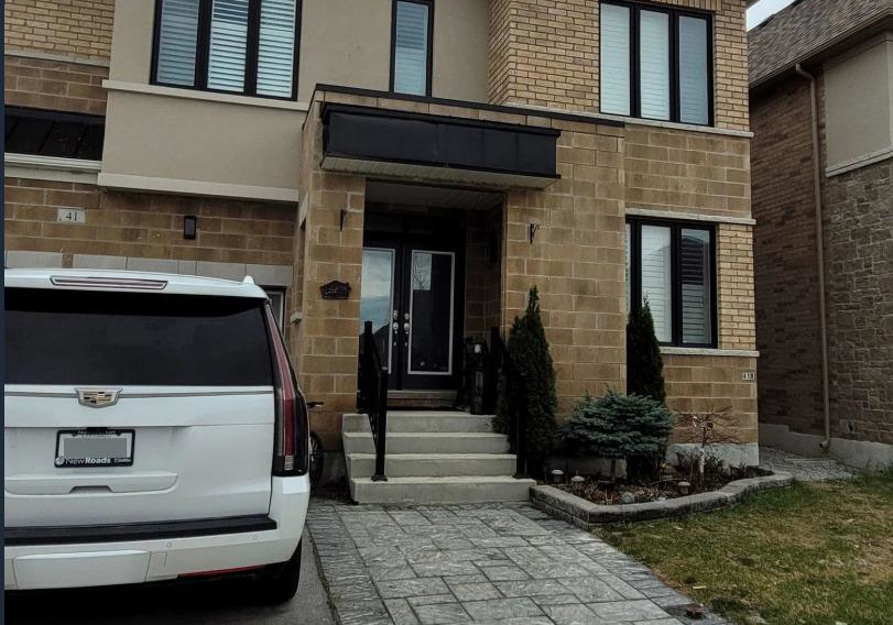 41-walter-english-drive-east-gwillimbury-ontario-n13156566