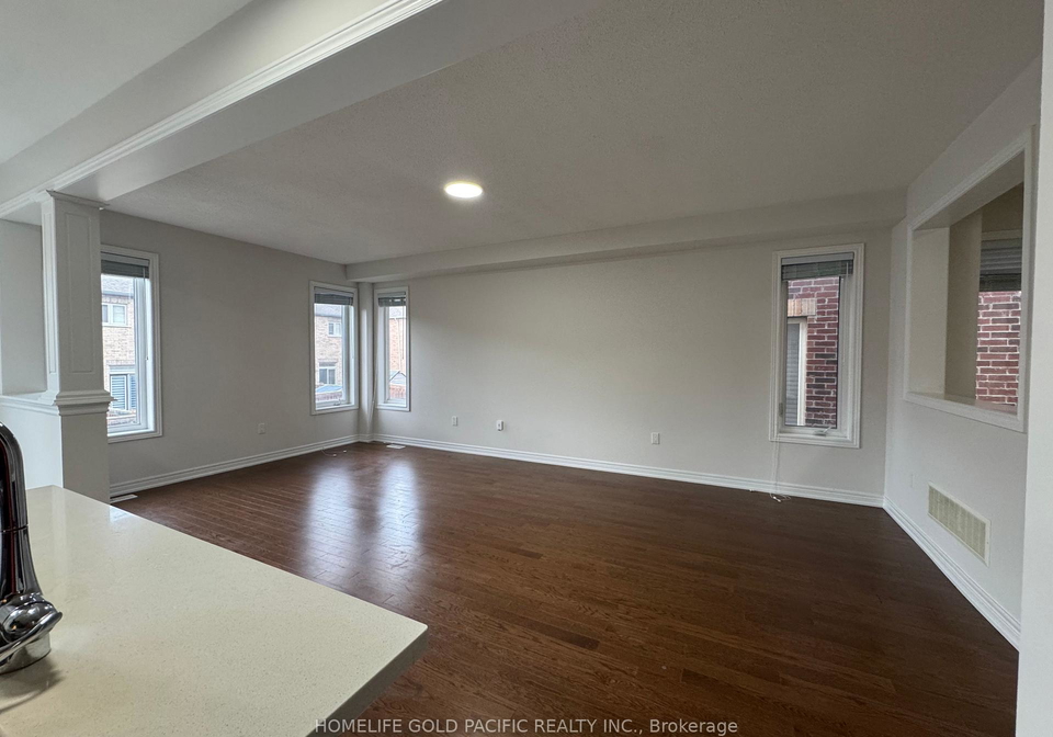 30-hancock-street-aurora-ontario-n13156824