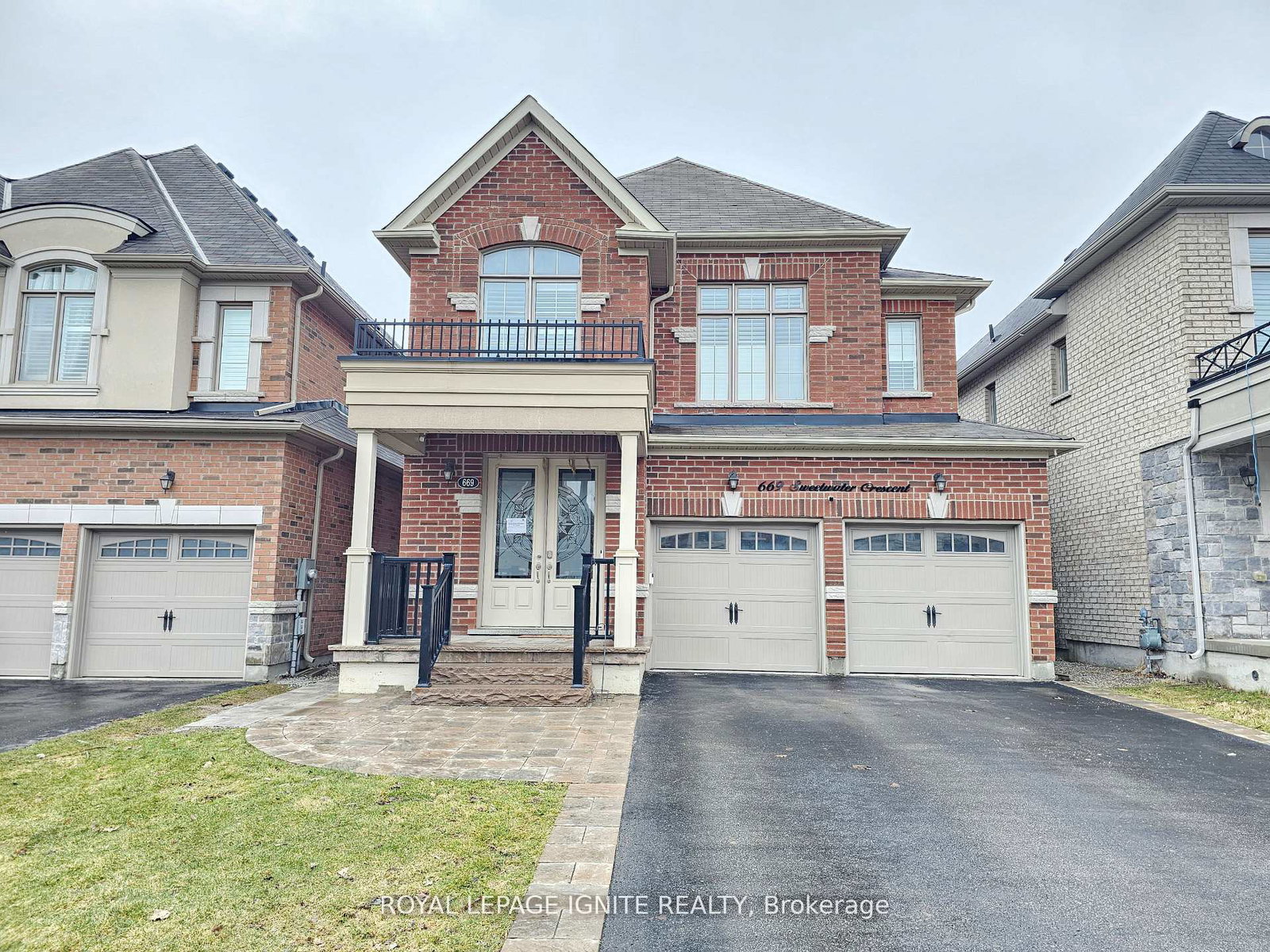 669-sweetwater-crescent-newmarket-ontario-n13156922