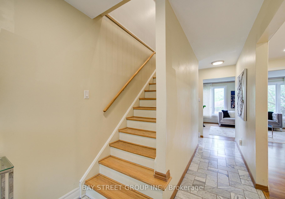154-thoms-crescent-newmarket-ontario-n13156924