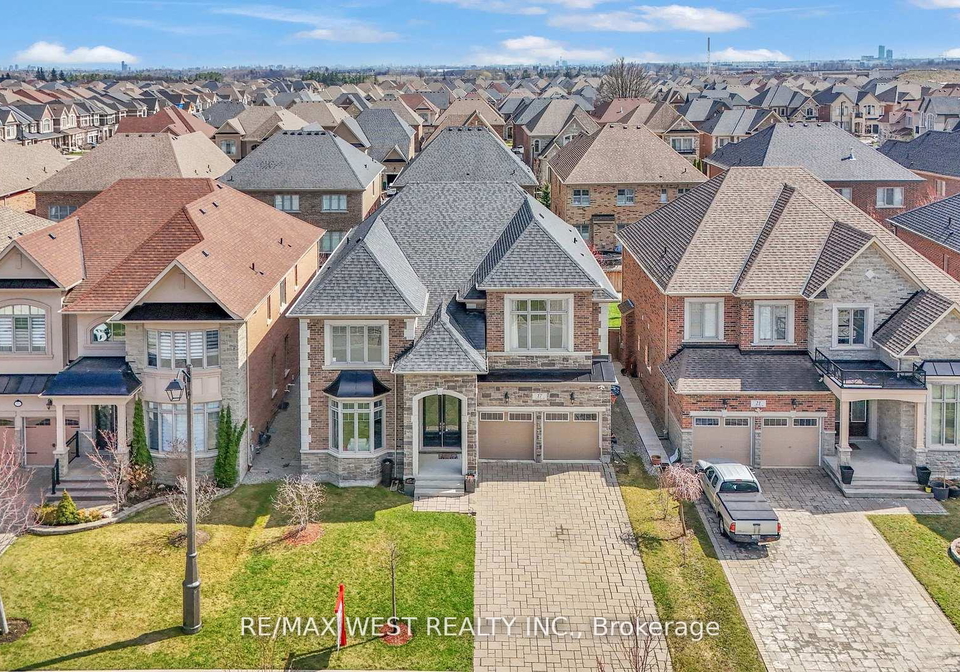 17-torgan-trail-vaughan-ontario-n13157464