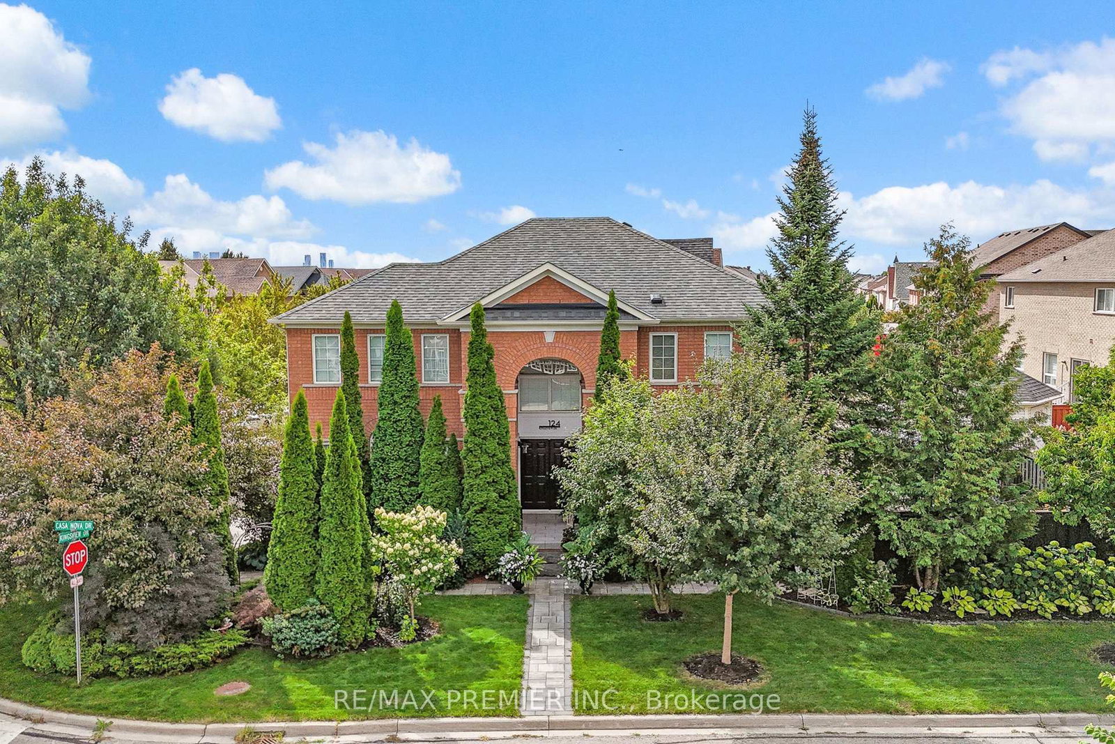 124-kingsview-drive-vaughan-ontario-n13158000