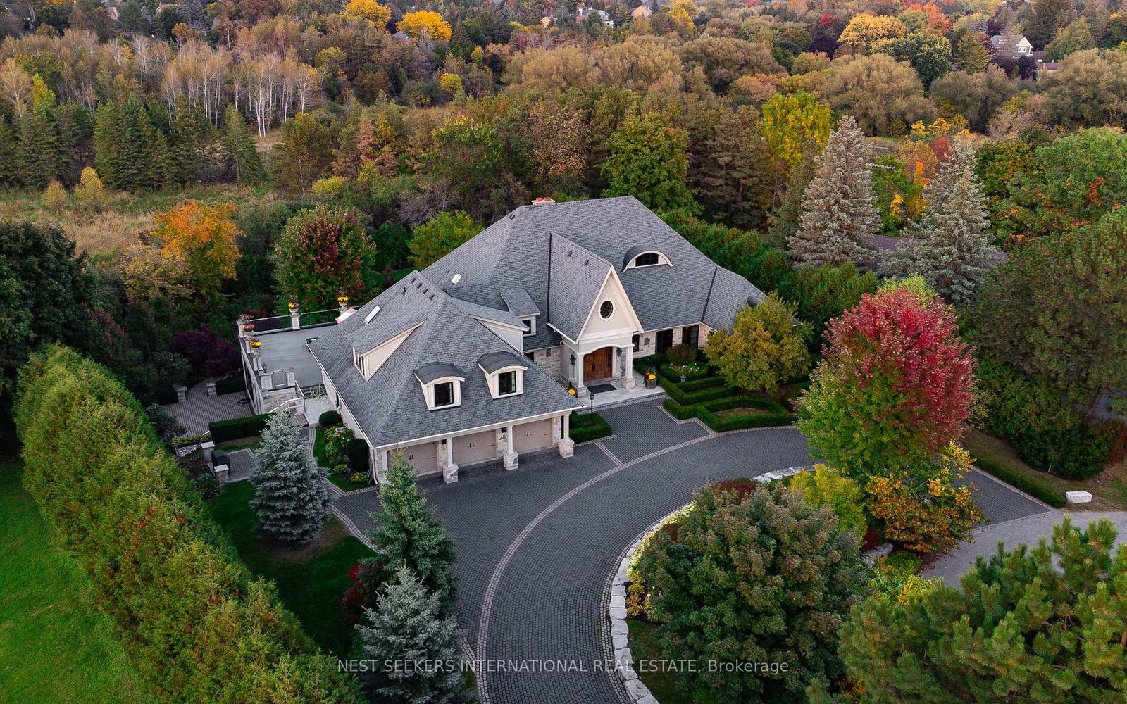 111-manitou-drive-king-ontario-n13158624